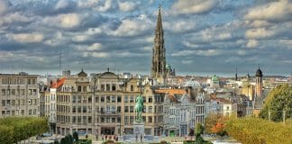 Scenariu – Prima dată la Bruxelles prima data la bruxelles